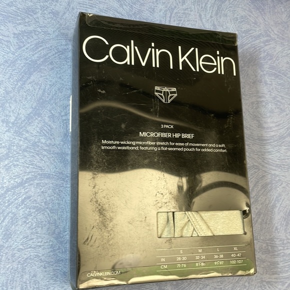 Calvin Klein Men’s Microfiber Hip Brief 3 Pack XL (40-42) NP2162O-033 A34M341420 - Picture 5 of 16